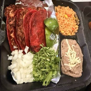 Tacos Sabrositos dish