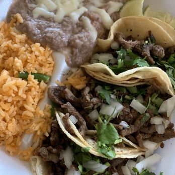 Tacos Sabrositos dish